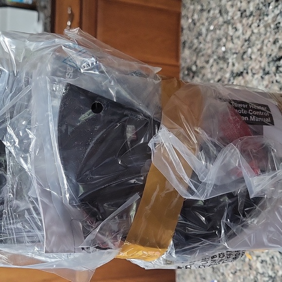 Lasko Warm A Room Digital Ceramic Tower Heather new in box w/remote control - Picture 10 of 12